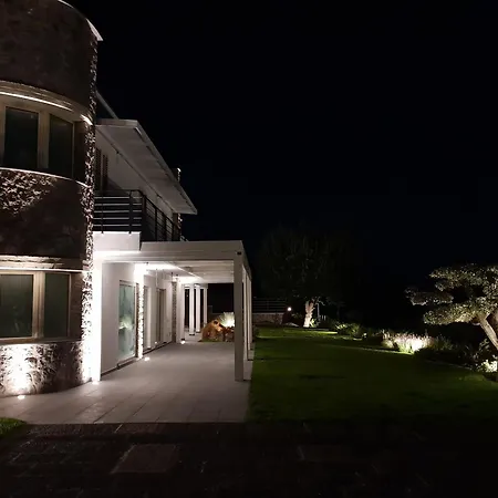 Eos Ischia